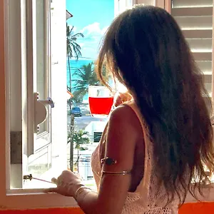 https://tiny-apartment-rooftop-terrace-beach-view.sanjuanpuertorico-hotels.com